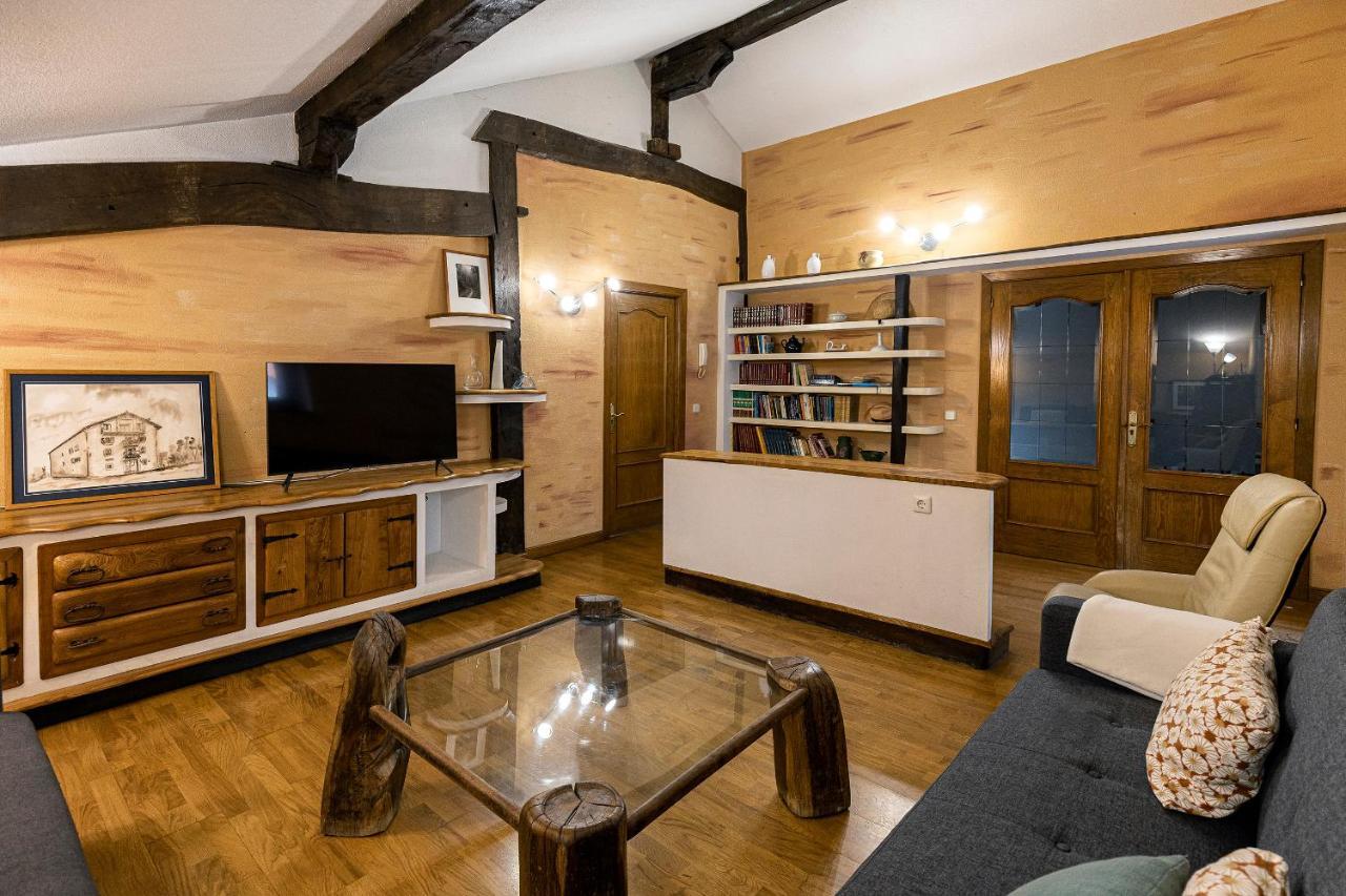 Hostal Etxeberri Eugi Exteriör bild